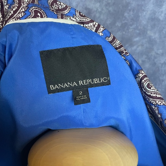 Banana Republic paisley blazer with button details - Picture 2 of 7